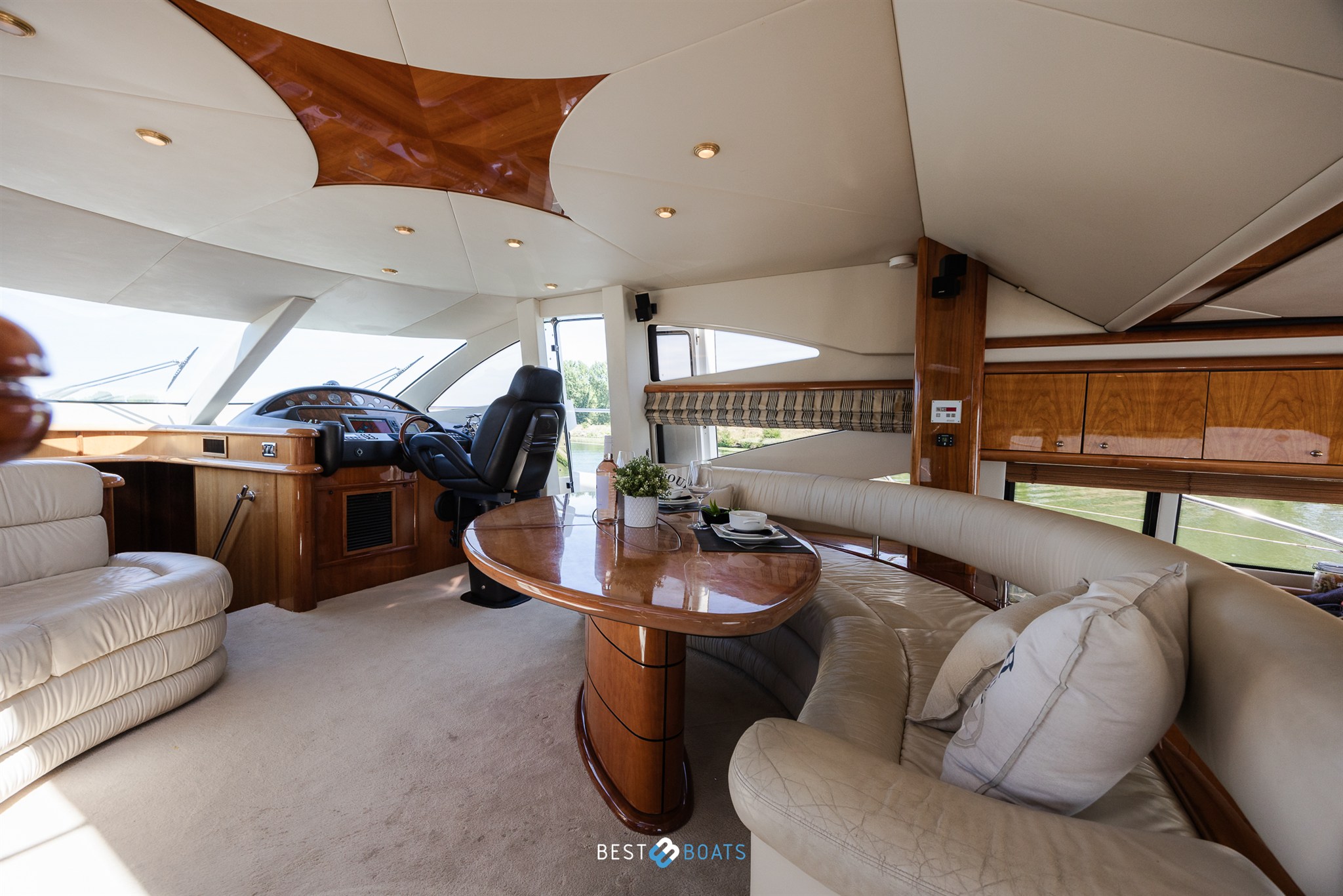 foto: 9 Sunseeker Manhattan 64