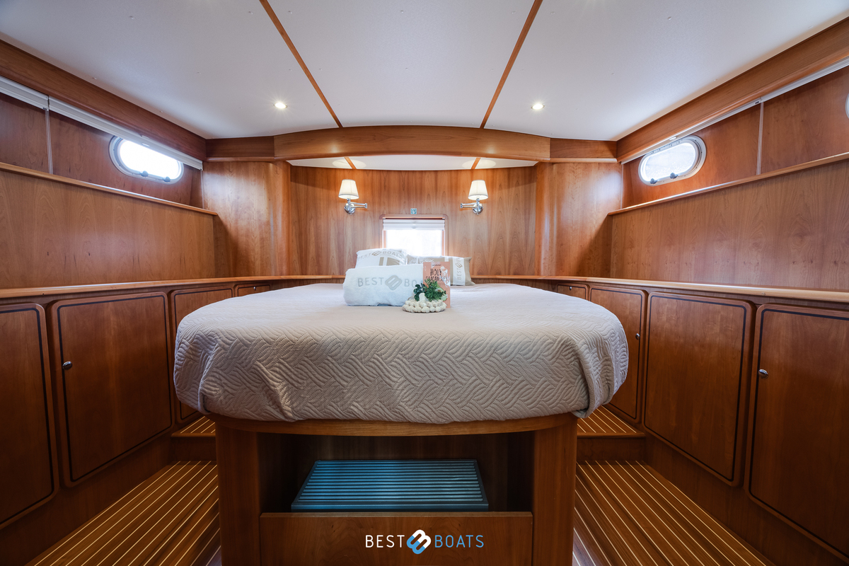 foto: 20 Linssen Grand Sturdy 430 AC Mark II