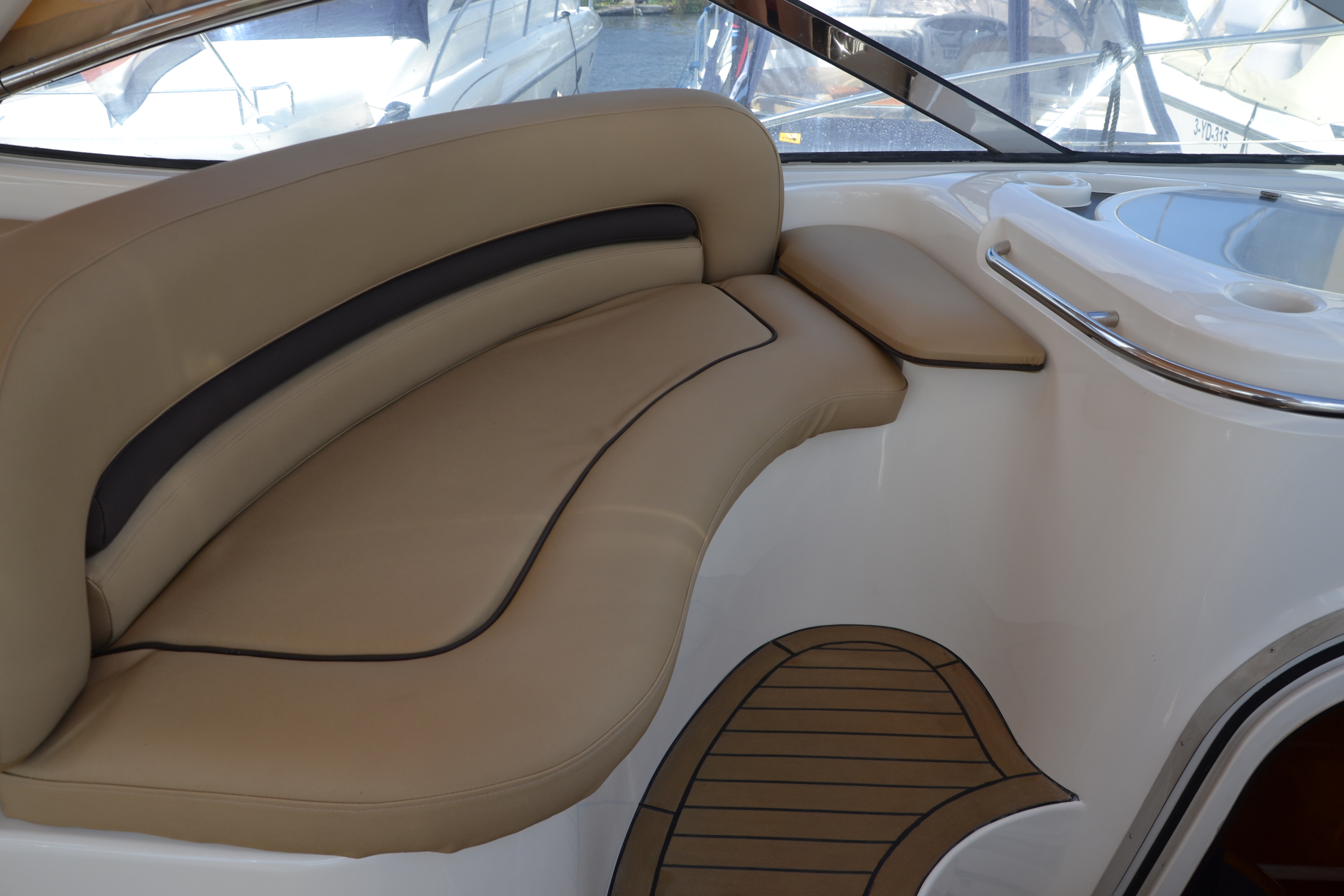 foto: 8 Sunseeker Camargue 44