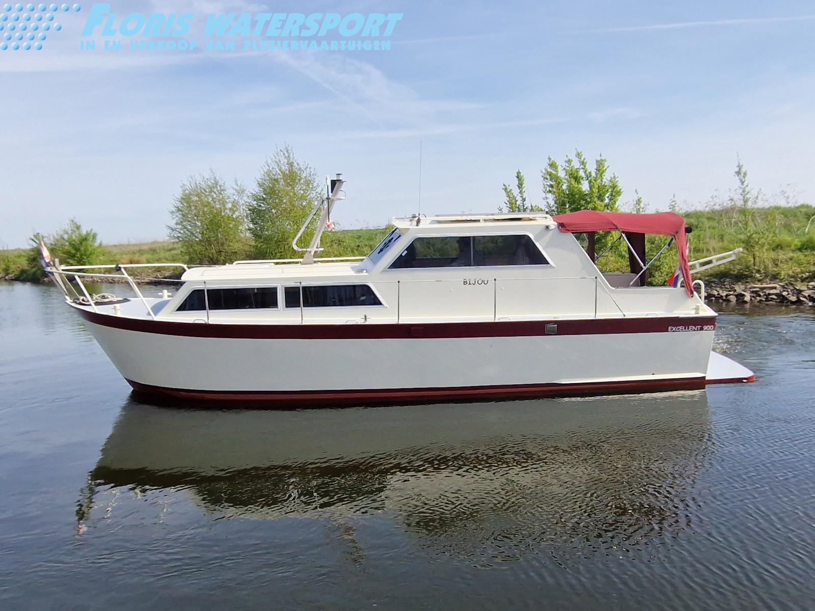 foto: 4 Excellent 900 OK