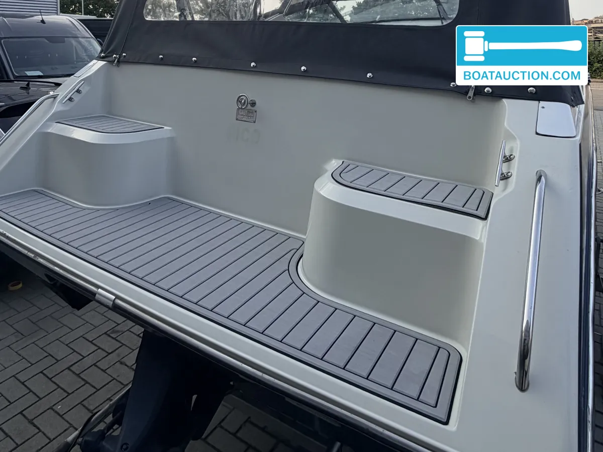 foto: 5 Wellcraft 233 Eclipse