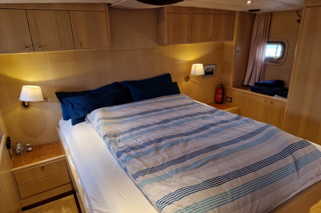 foto: 12 Valk Vitesse 48