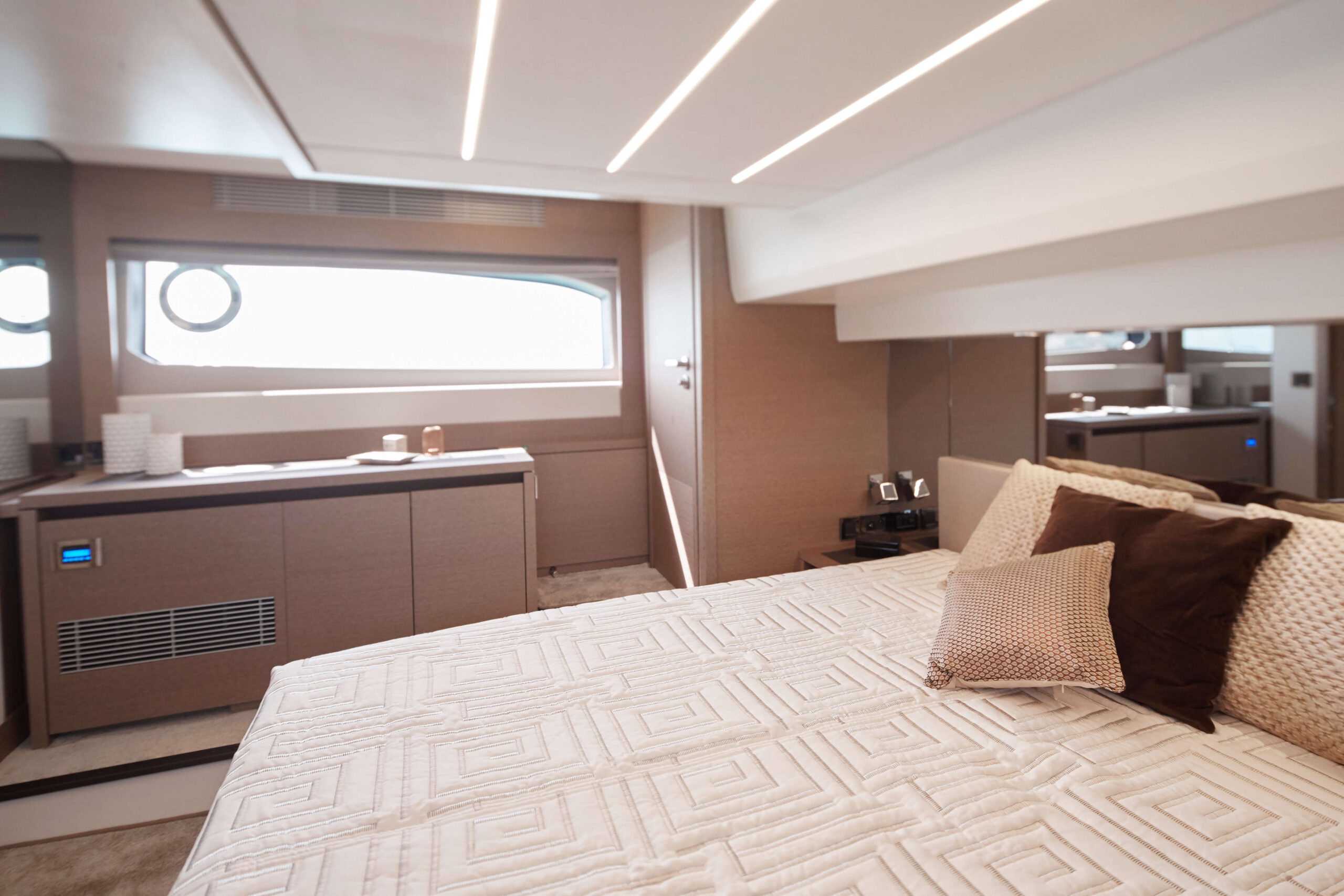 foto: 12 Prestige 520 Flybridge #307