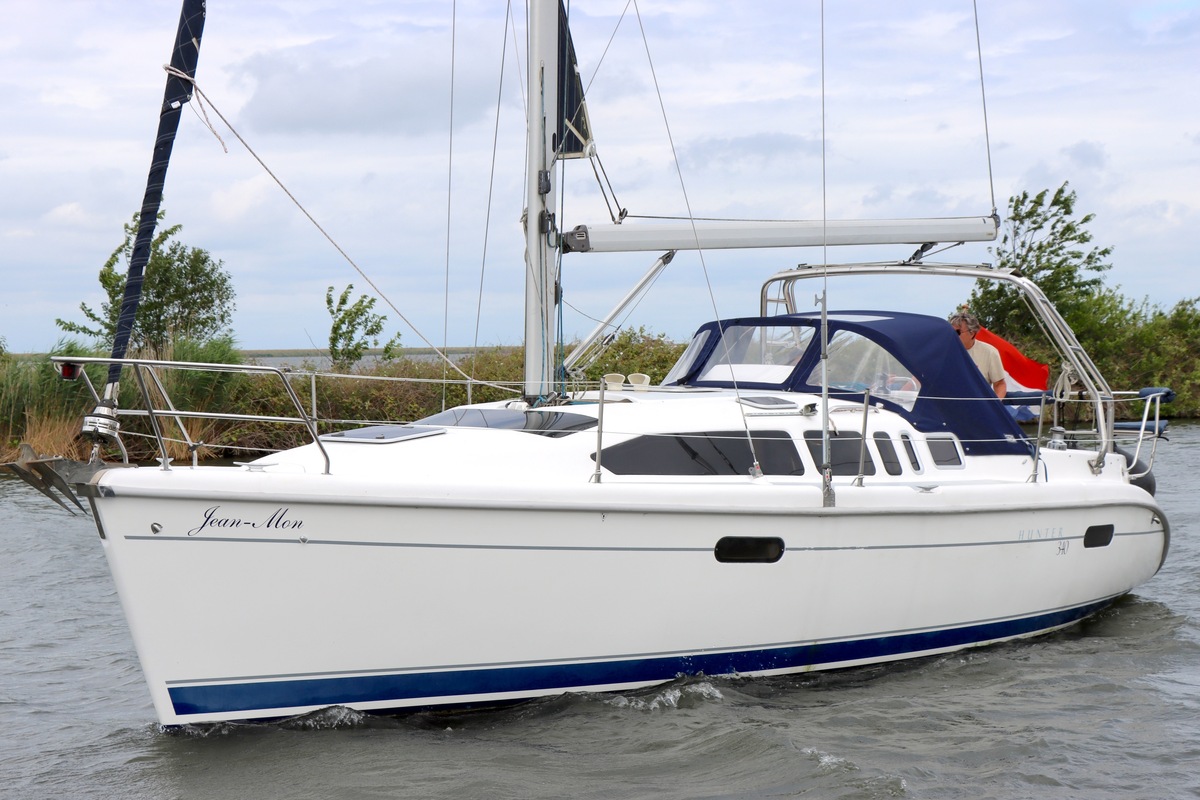 foto: 4 Hunter 340