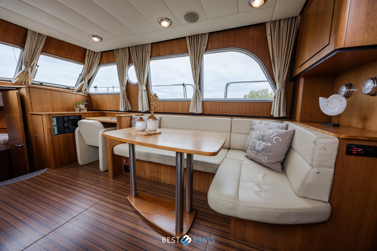 foto: 9 Linssen Grand Sturdy 34.9 AC