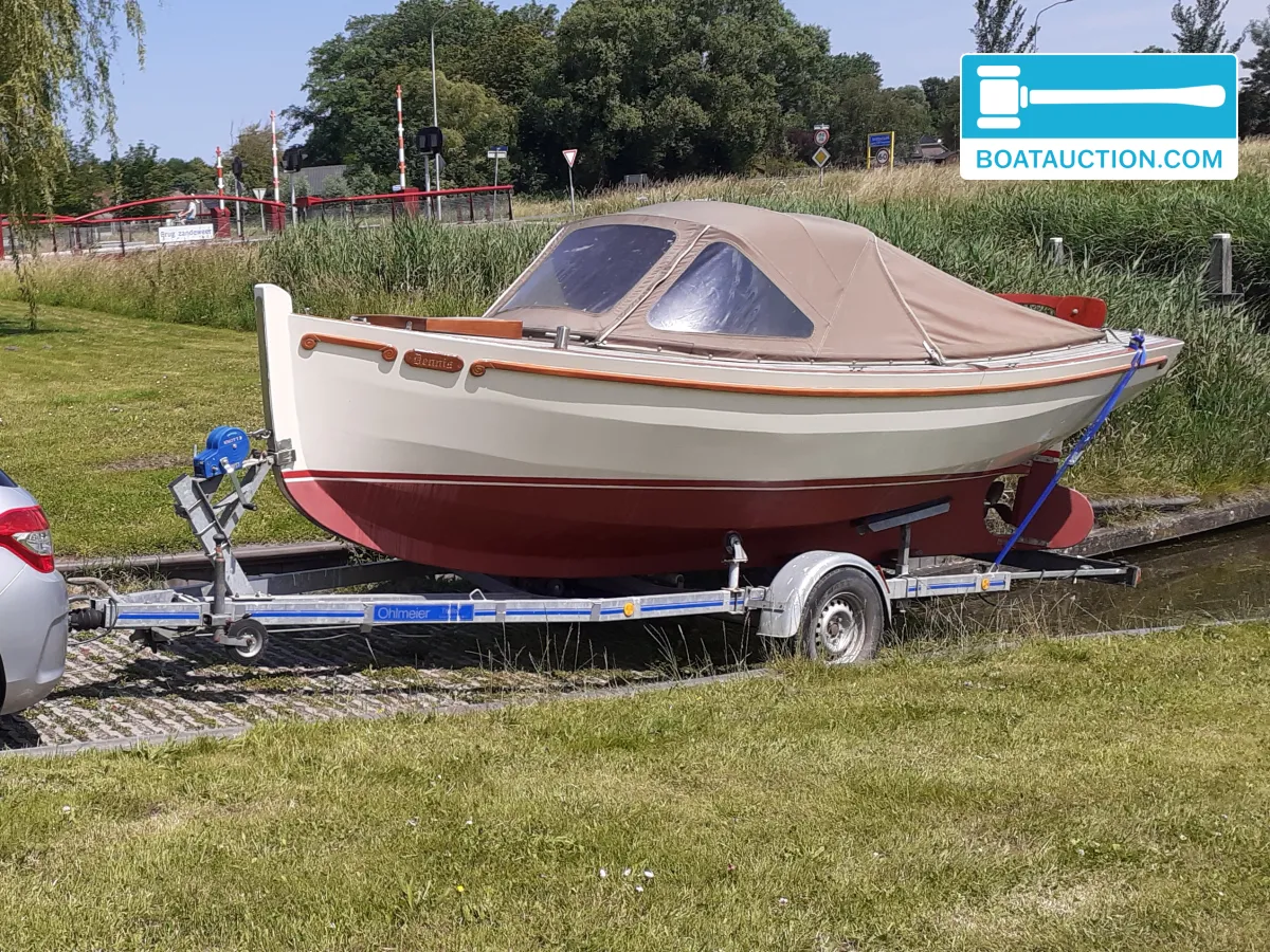 hoofdfoto: 1 Millboot Kapiteinsloep 600