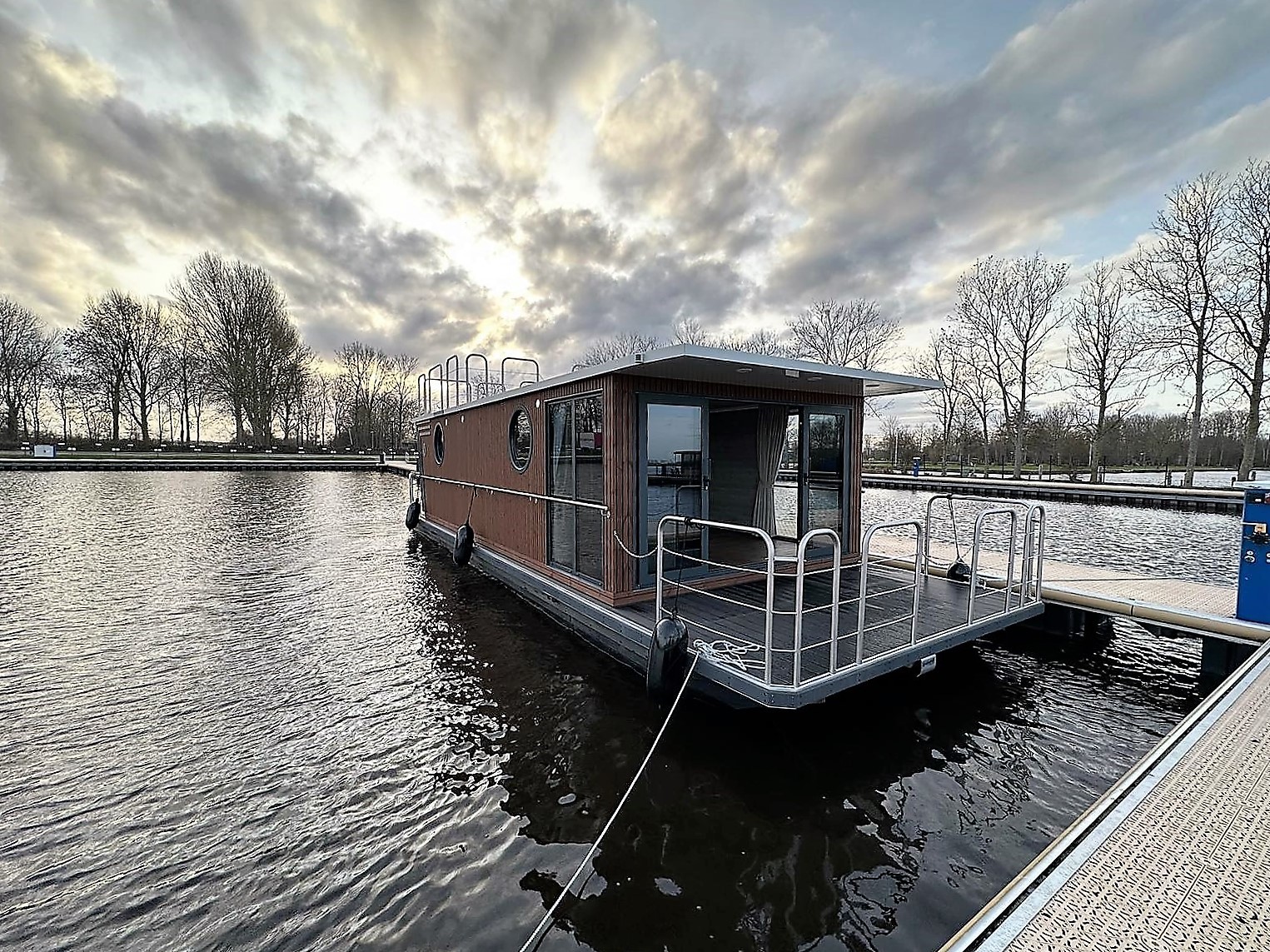foto: 12 Nordic Season Met Ligplaats NS 40 Eco 36m2 Houseboat