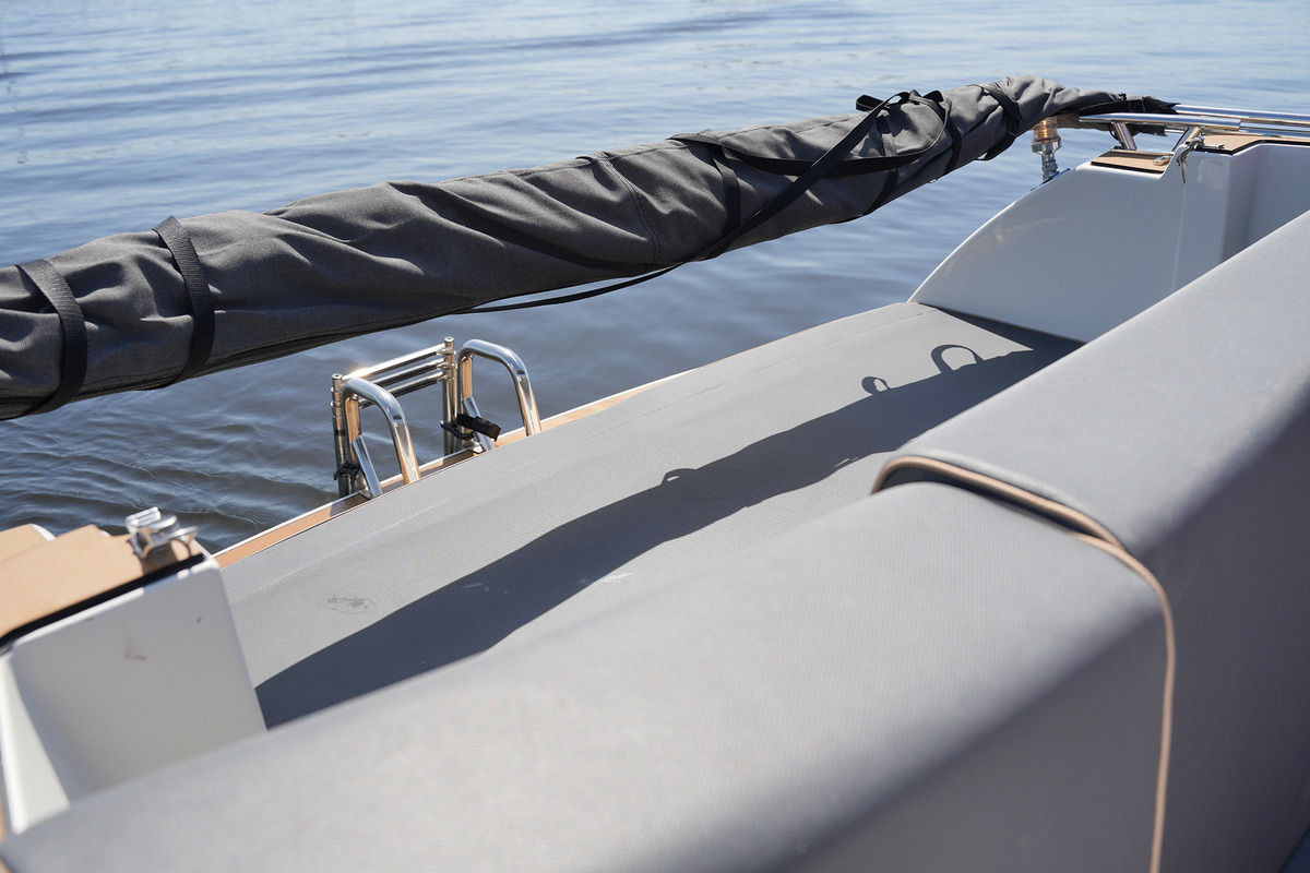 foto: 11 Interboat Intender 820