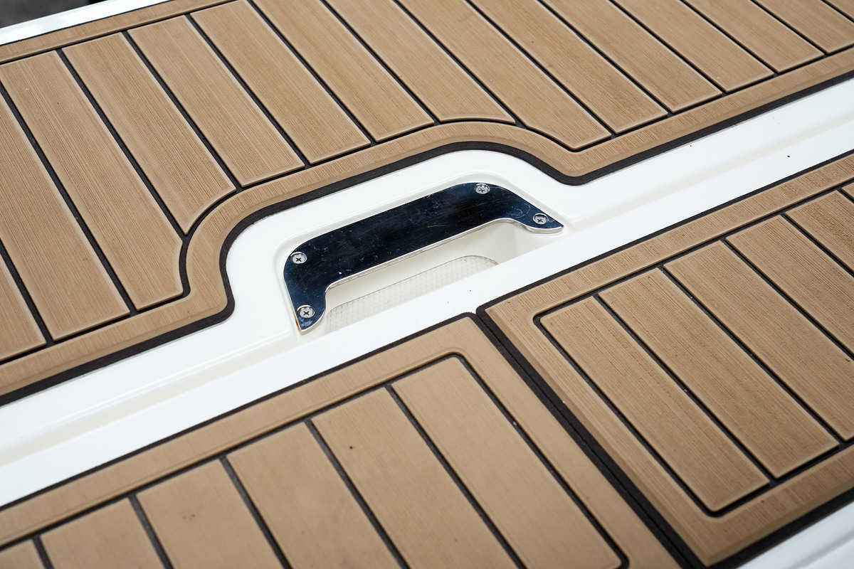 foto: 8 Sea Ray SDX 270