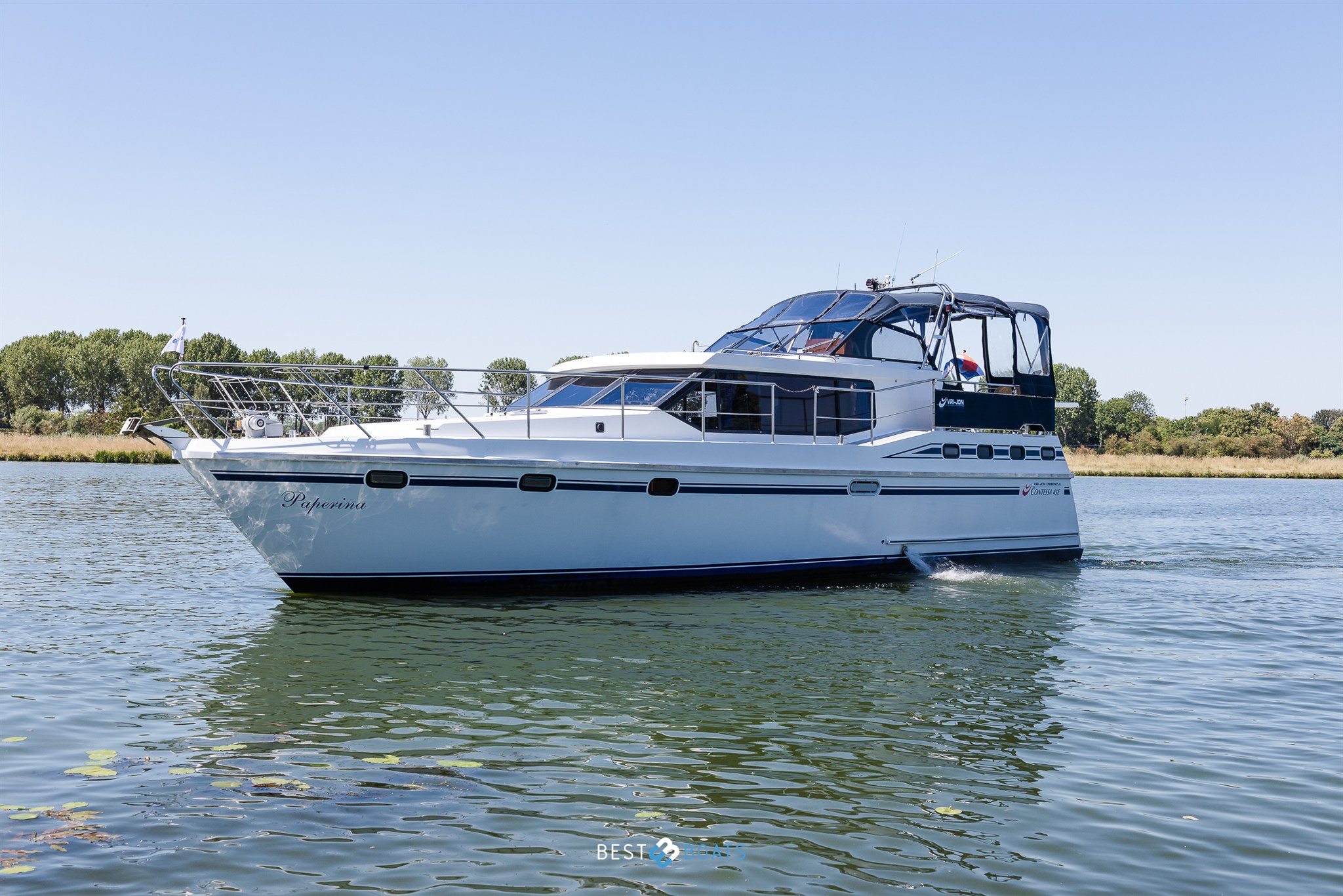 foto: 8 Vri-Jon Contessa 45E