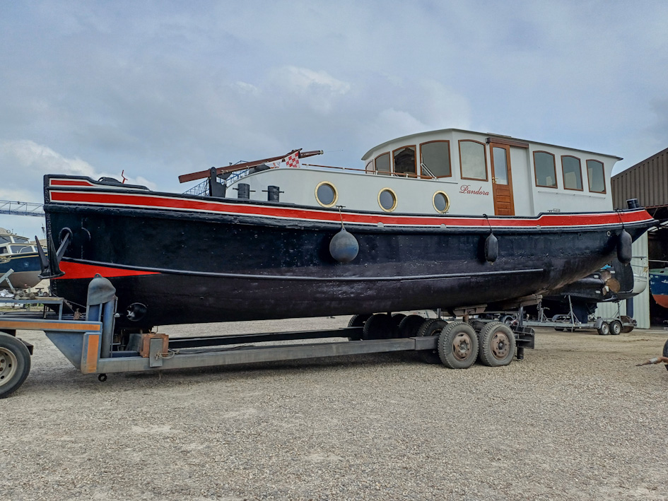 foto: 9 Luxe Motor 16.20 Deckhouse