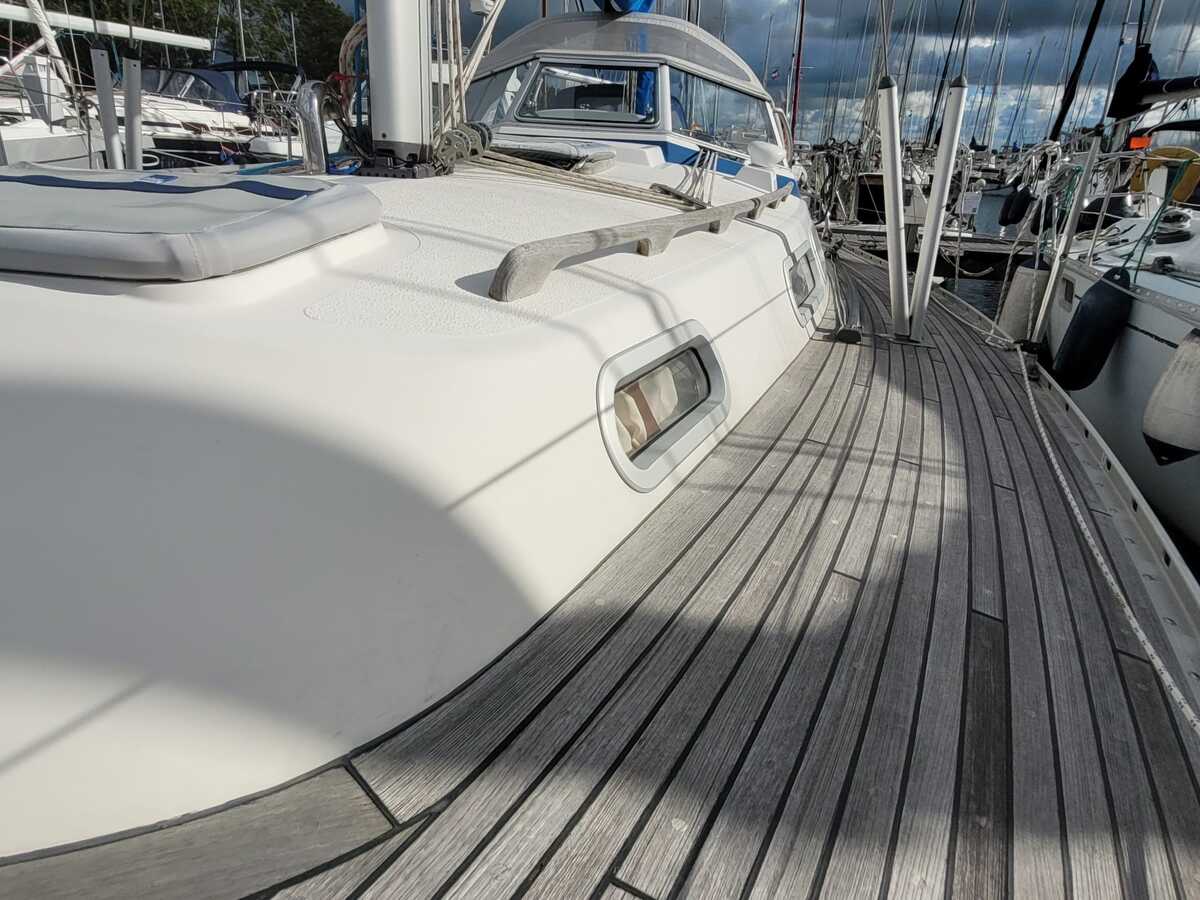 foto: 9 Hallberg Rassy 31