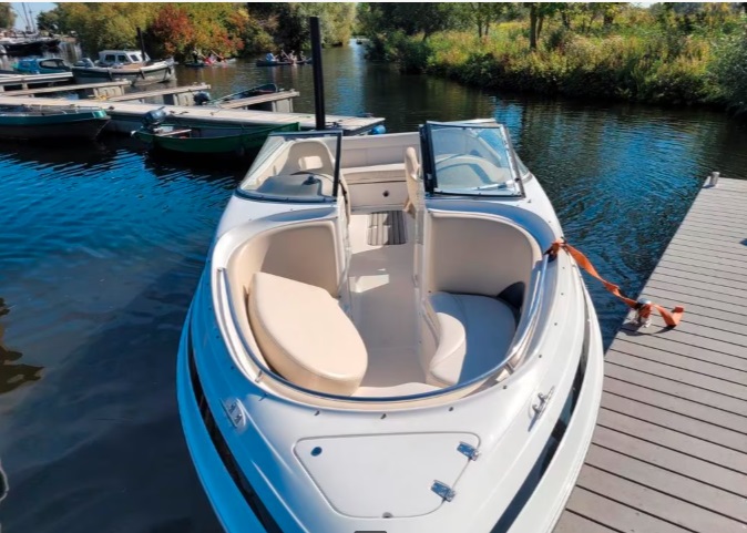 foto: 5 Cris craft  240