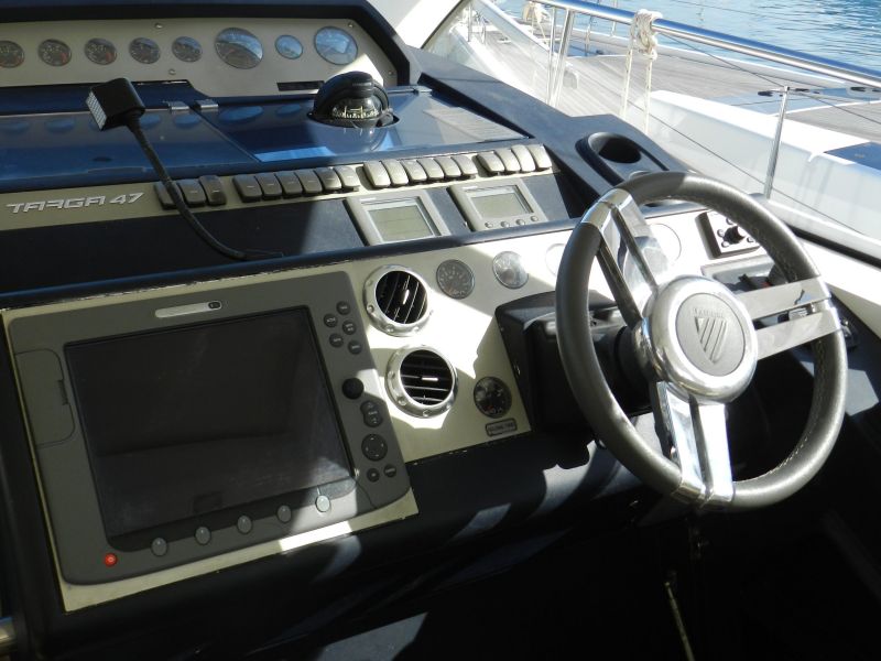 foto: 6 Fairline Targa 47 Gran Turismo