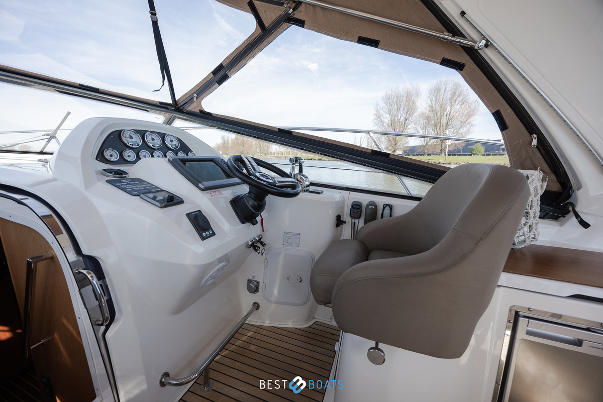 foto: 8 Bavaria 35 sport