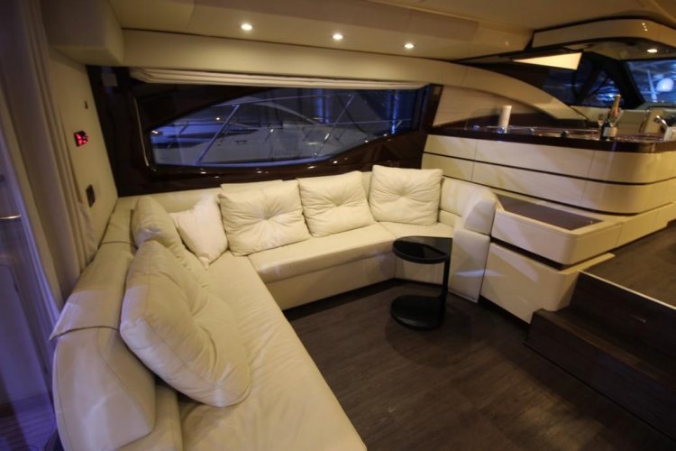 foto: 17 Azimut 60