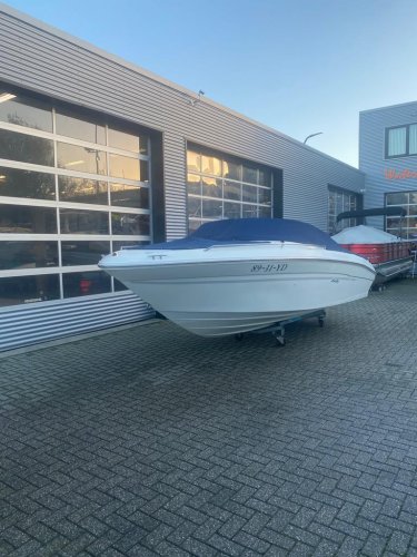 foto: 5 Sea Ray 210 Bowrider