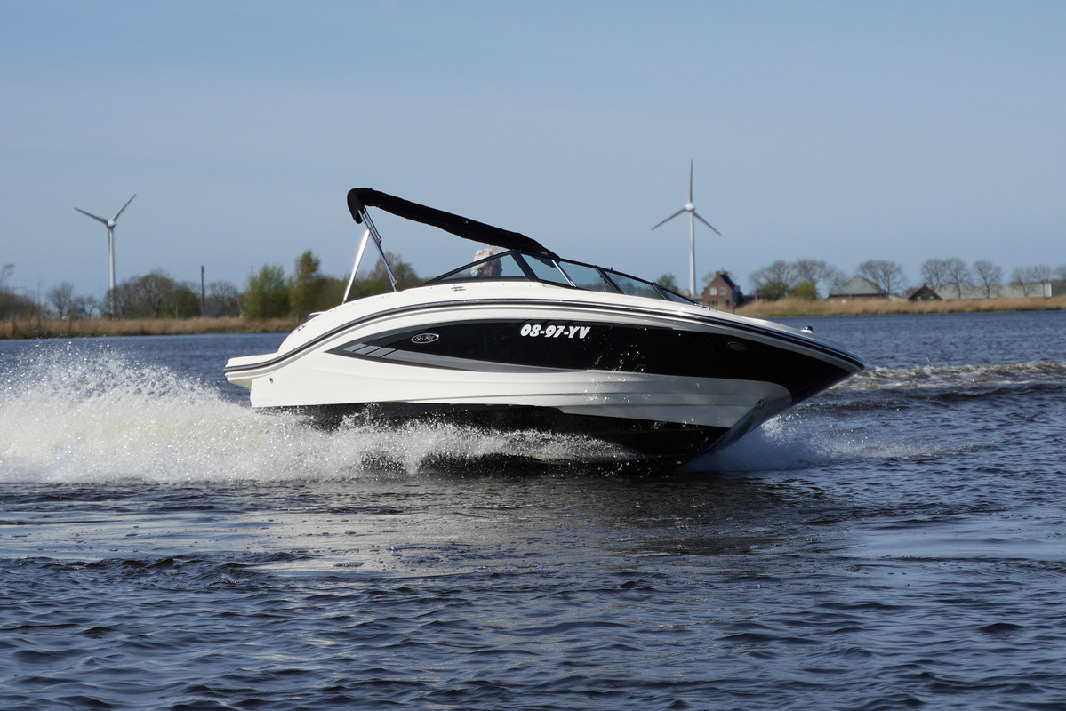 foto: 4 Sea Ray 19 SPX