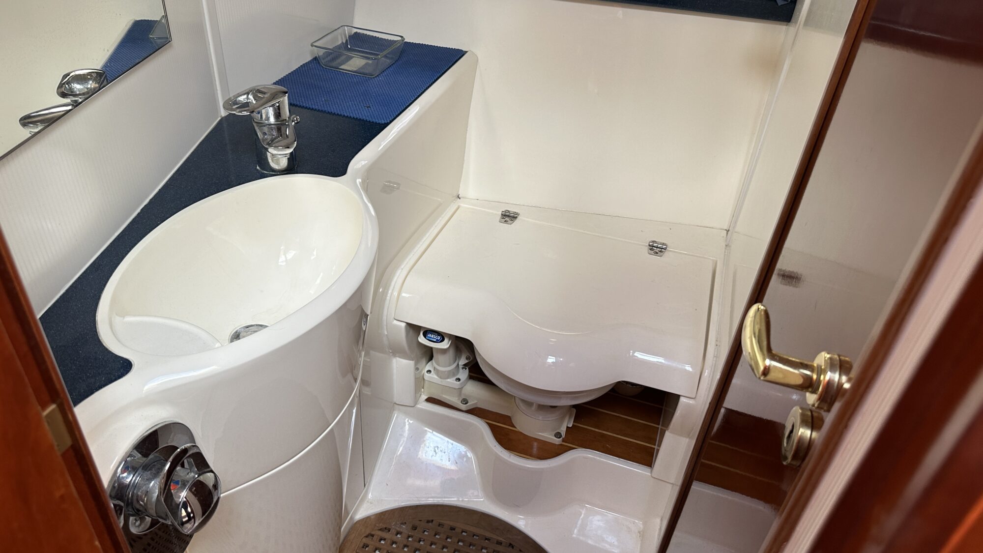 foto: 17 Fairline Fairline Phantom 40 Flybridge