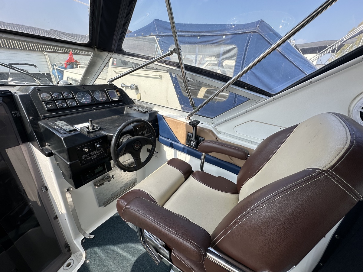 foto: 8 Bayliner 2855