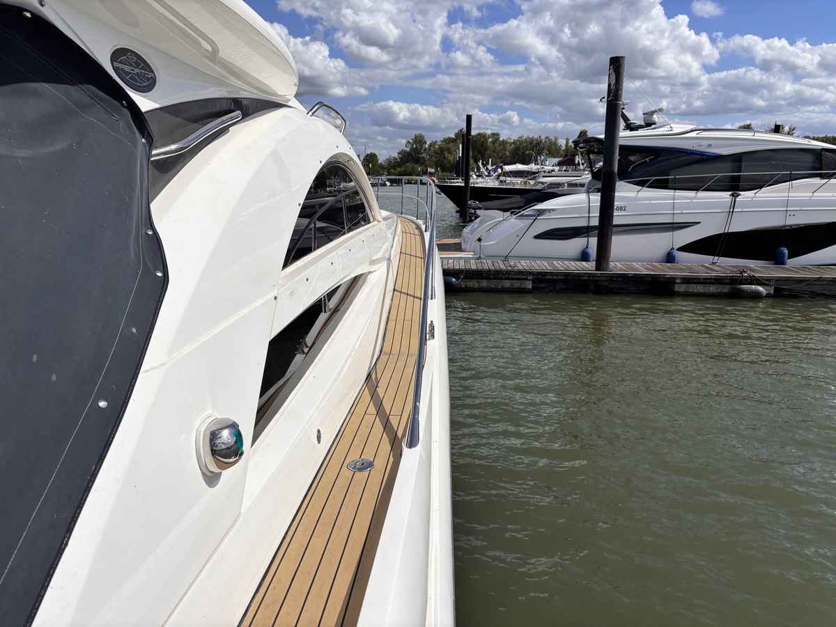 foto: 5 Sunseeker 55