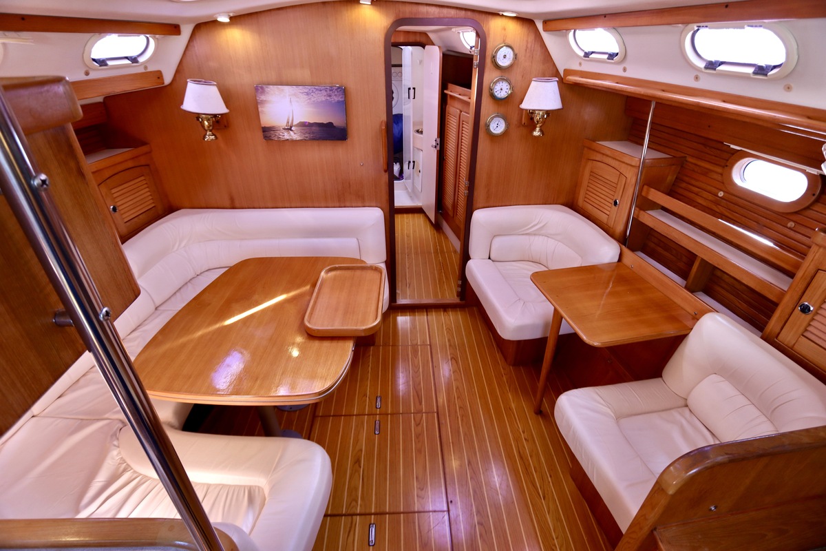 foto: 6 Catalina 470