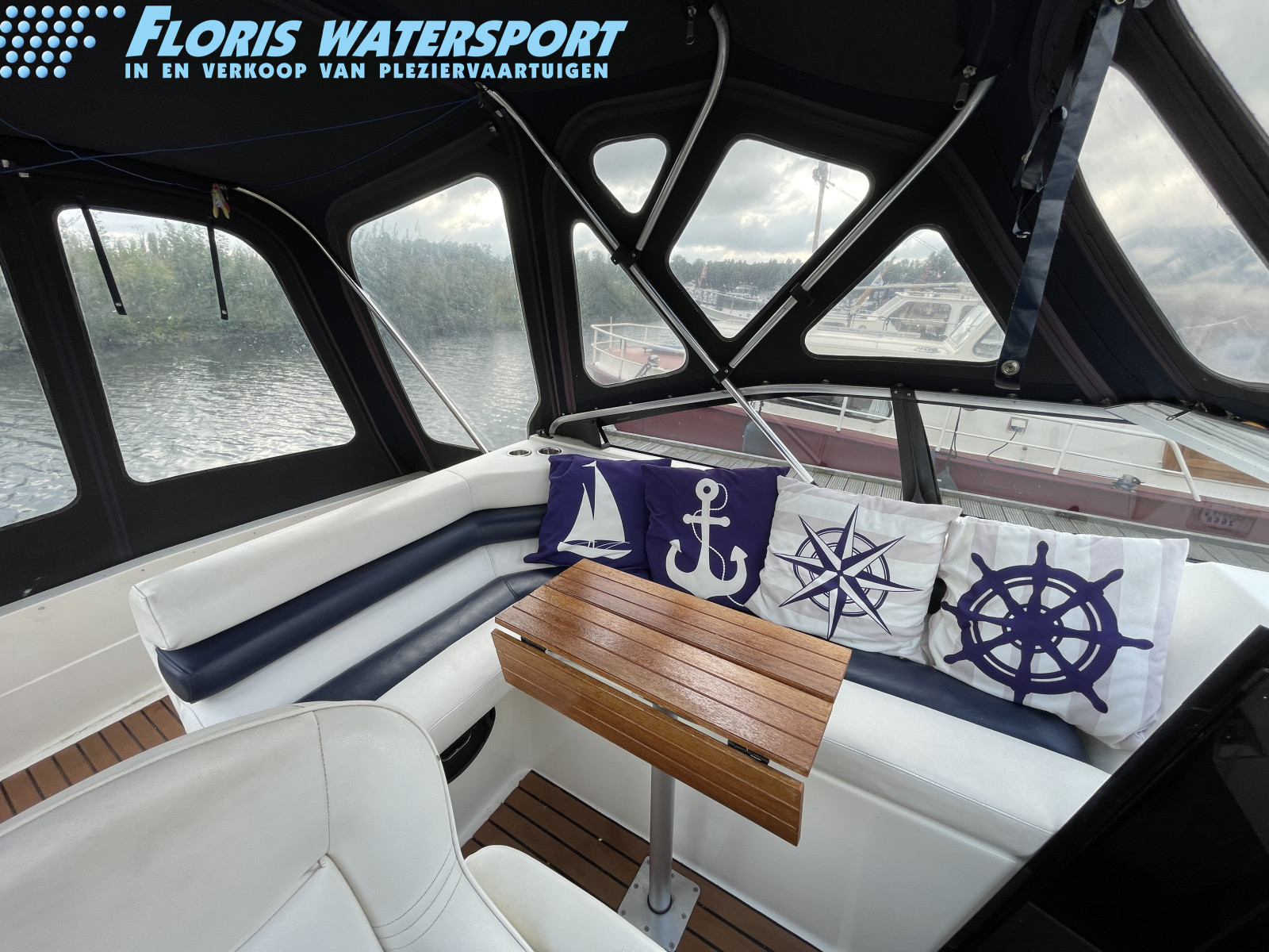 foto: 5 Bayliner 2455 Ciera