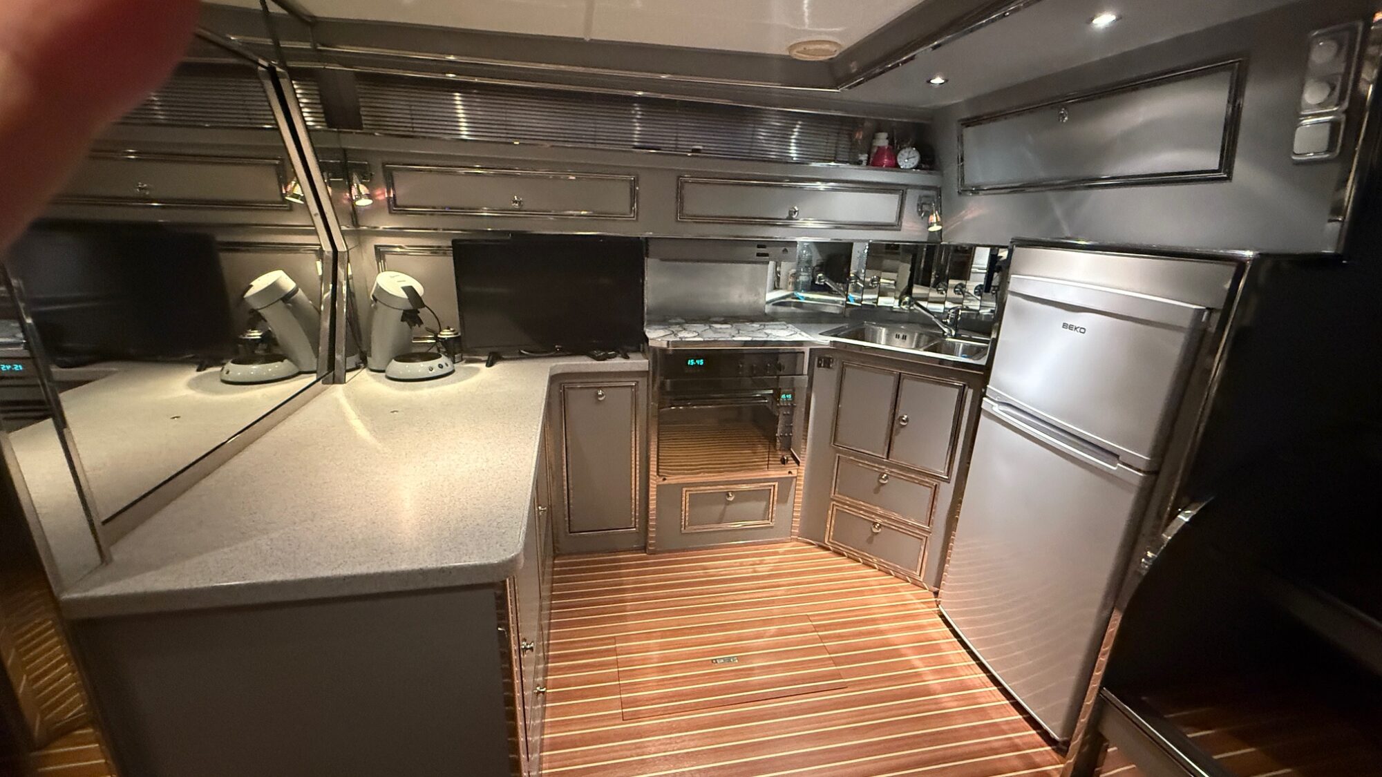 foto: 5 Sea Ray Sea Ray 400 Express Cruiser