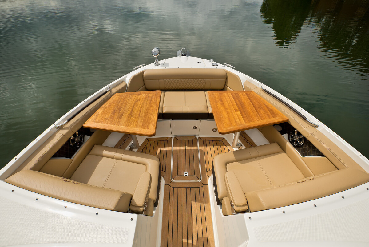 foto: 6 Sea Ray SLX 350 Outboard