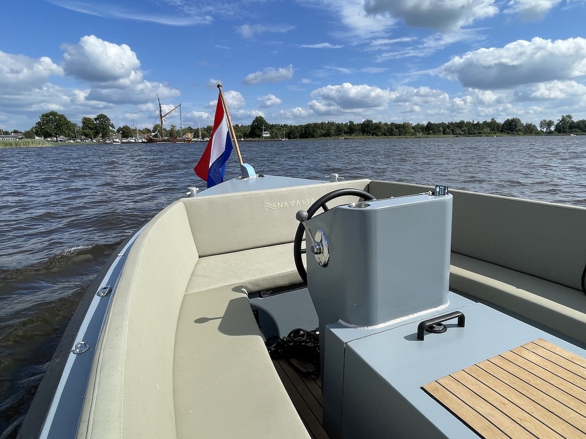 foto: 6 Navalia sloep 700