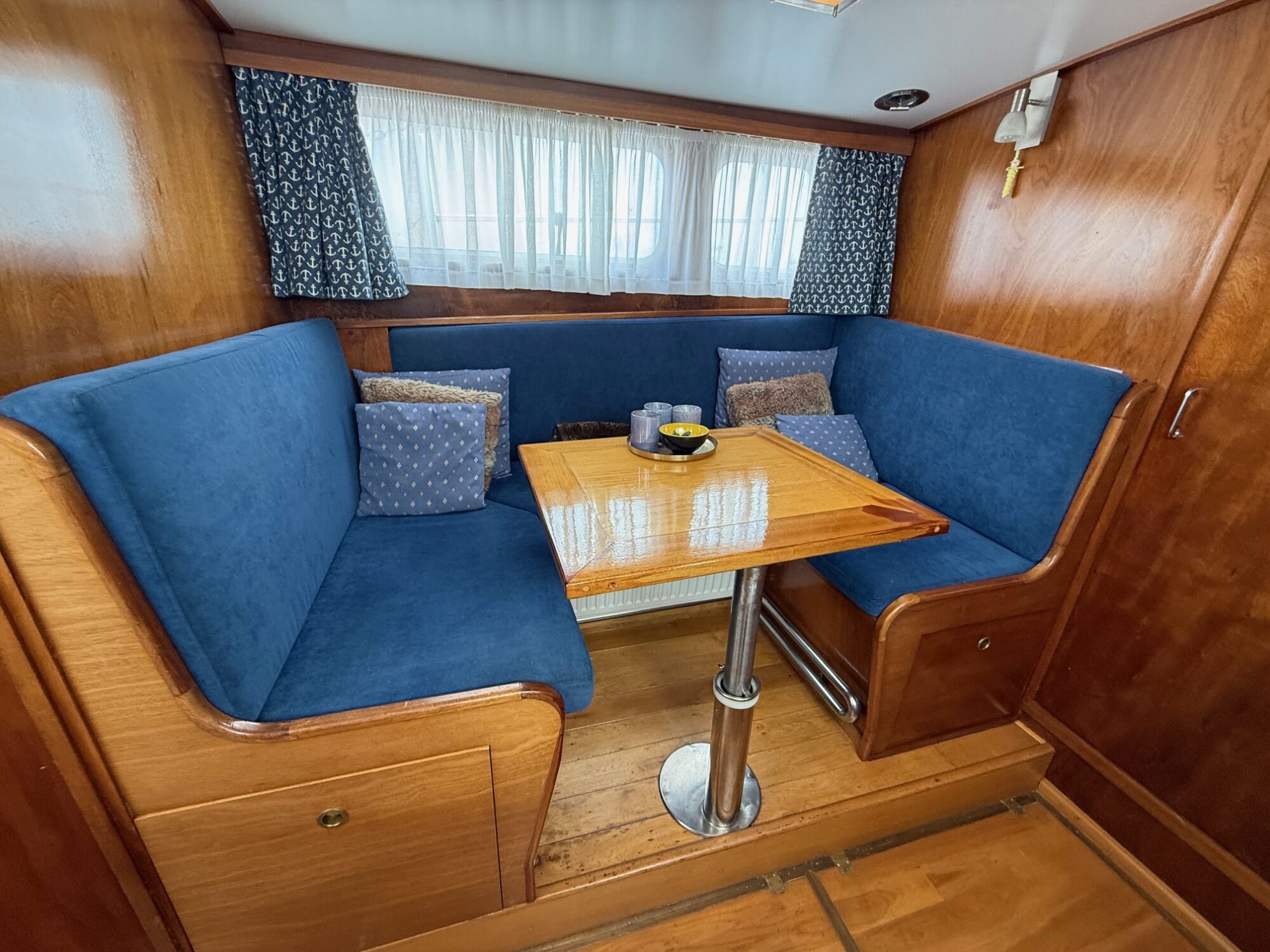 foto: 10 Damen Damen Vlet 12.00 OK