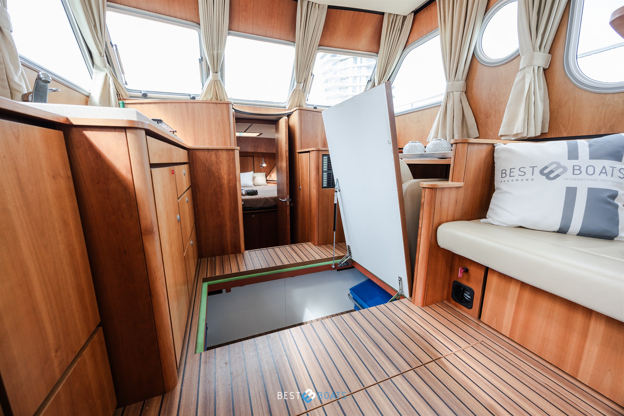 foto: 10 Linssen Grand Sturdy 34.9 AC