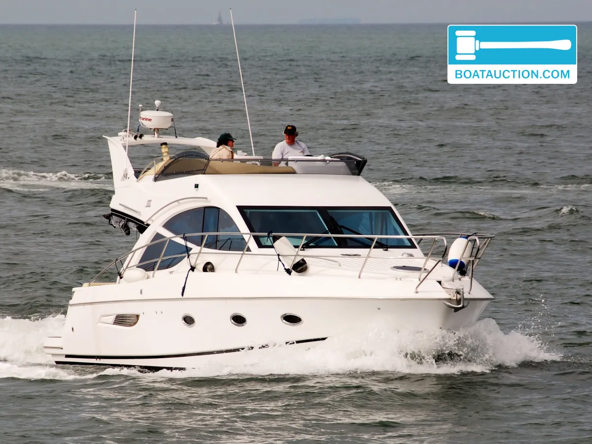 foto: 6 Galeon 390 FLY