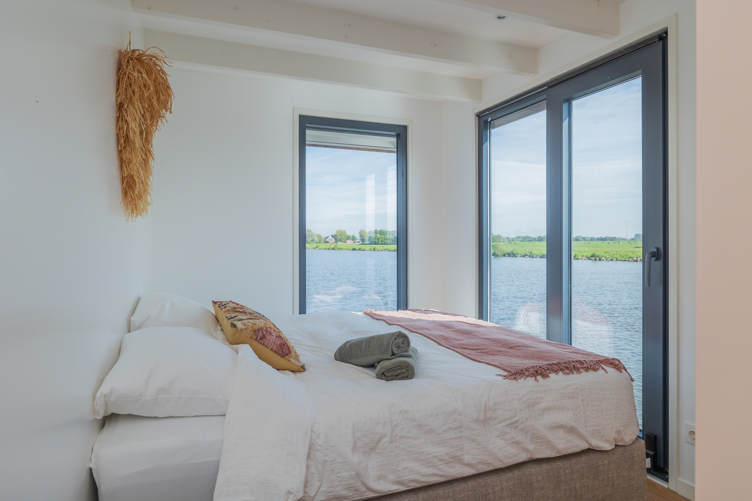 foto: 11 Surla (met Tender) Houseboat 15 Volledig Elektrisch With Charter