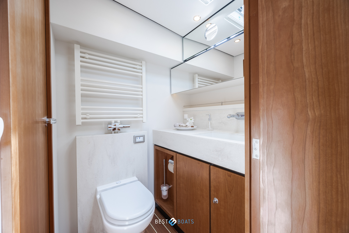 foto: 9 Linssen Grand Sturdy 450 AC Variotop