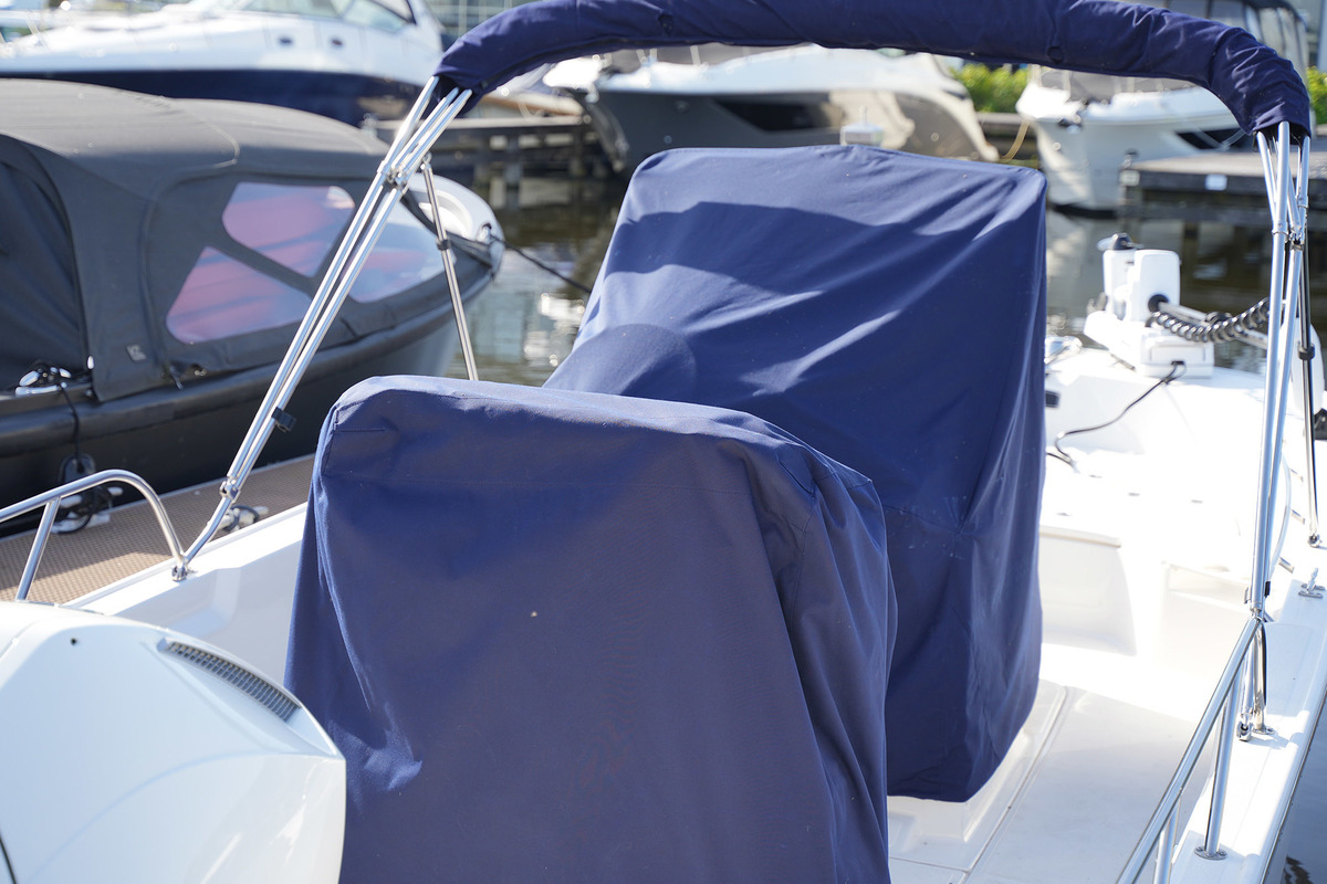 foto: 13 Boston Whaler 210 Montauk