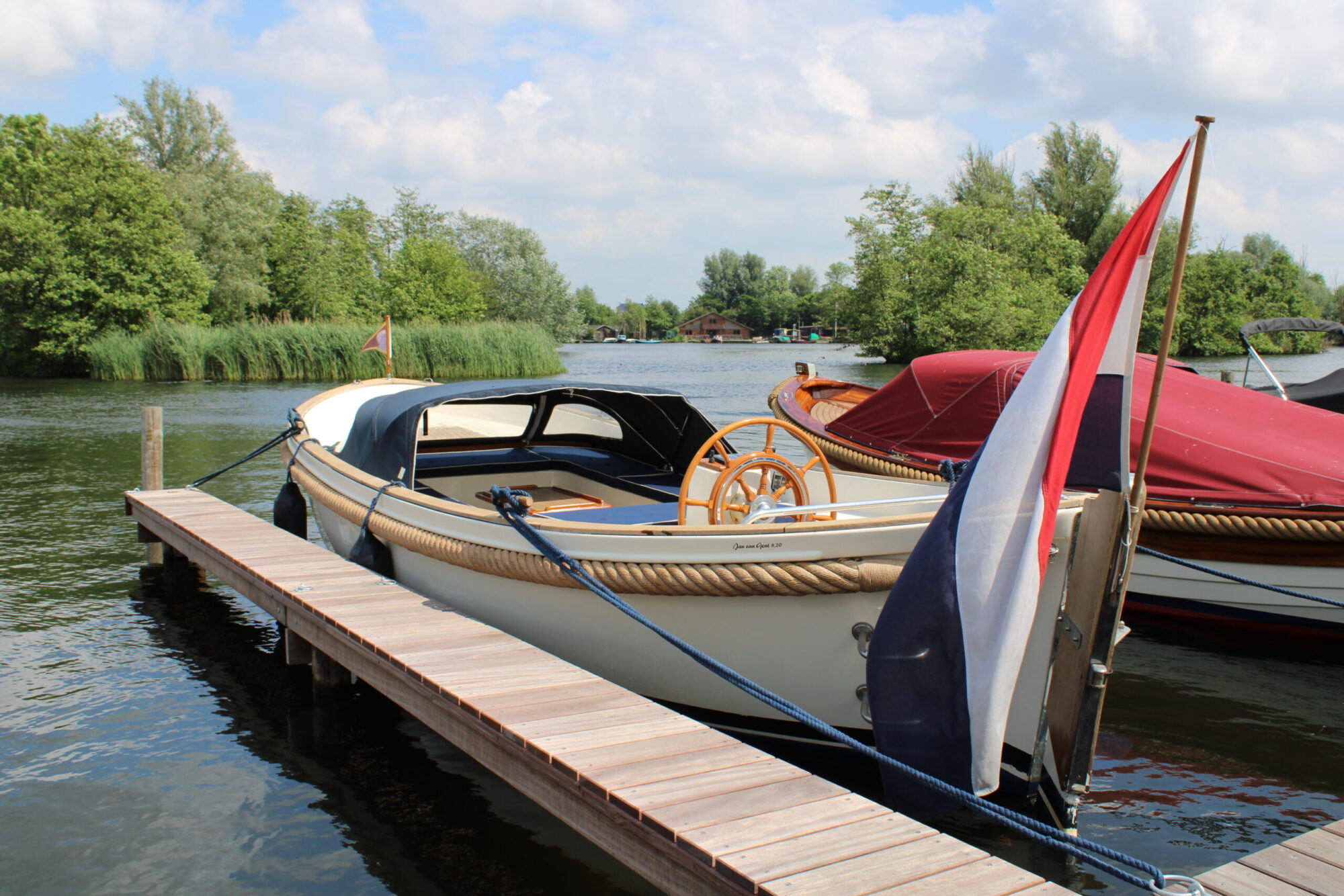 foto: 4 Jan van Gent Jan van Gent 8.20 OK Sloep