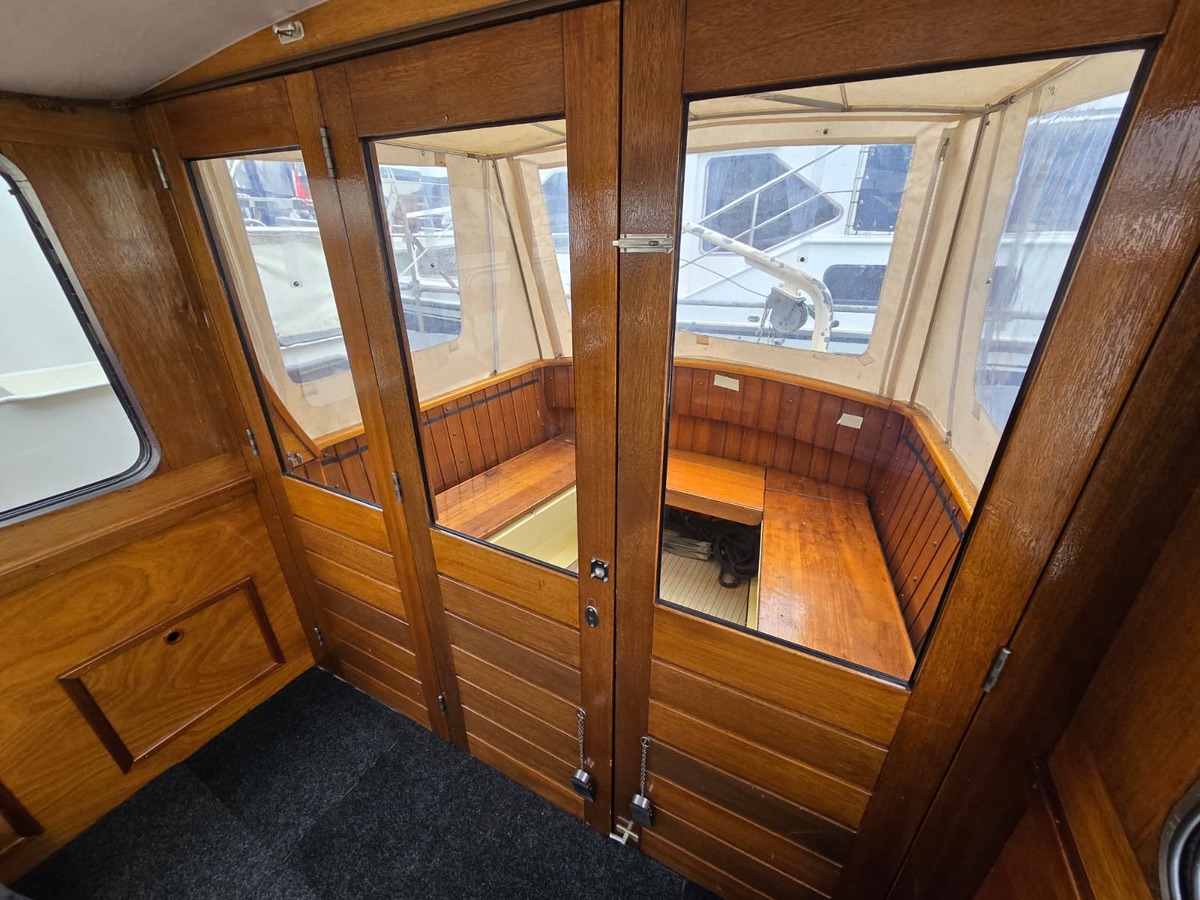 foto: 4 Motorjacht Lovely  985 OK