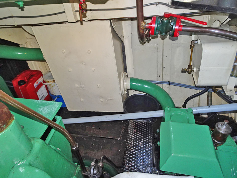 foto: 11 Motorsleepboot 13.90, IJssel