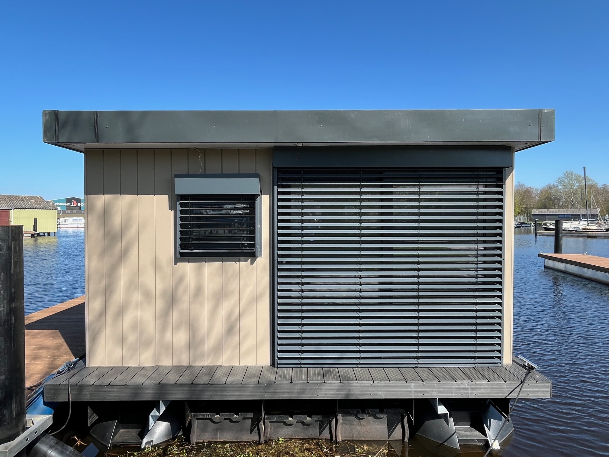 foto: 5 Dock 25 Houseboat 16 X 5 (met Ligplaats)