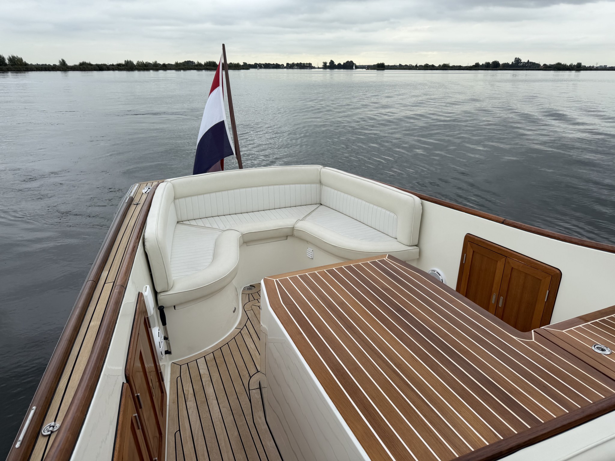 foto: 9 Long Island 33 Runabout