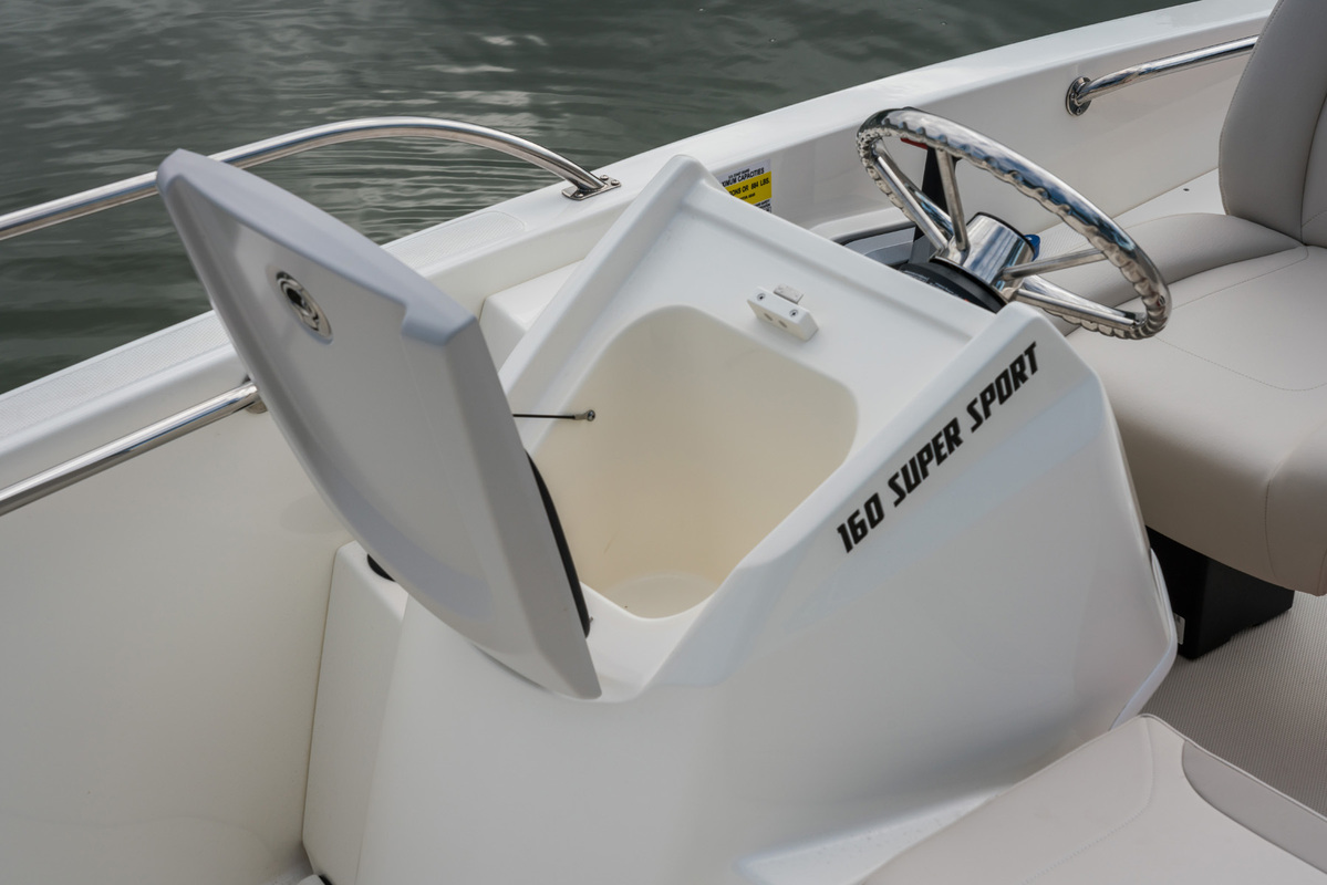 foto: 6 Boston Whaler 160 Super Sport