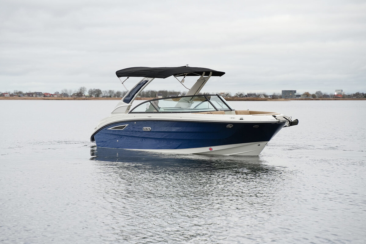 foto: 11 Sea Ray Sea Ray SDX 230 Surf