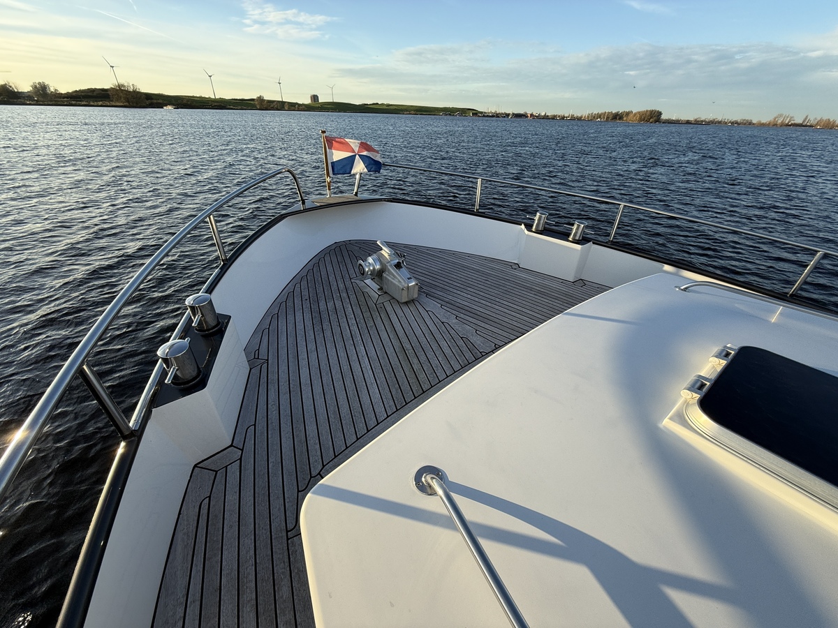 foto: 7 Bruijs Spiegelkotter 11.50 OK