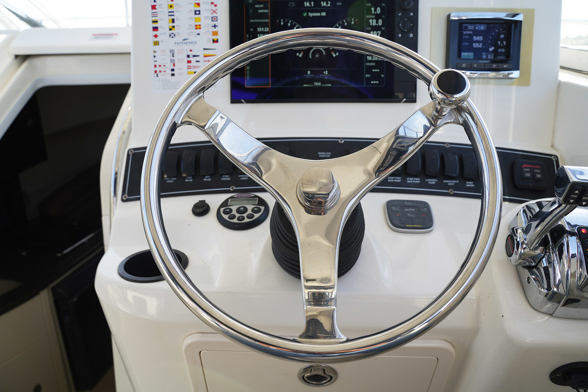 foto: 12 Boston Whaler 285 Conquest