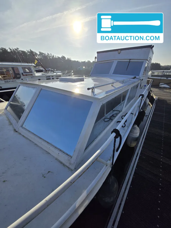 foto: 5 Motorboot 900