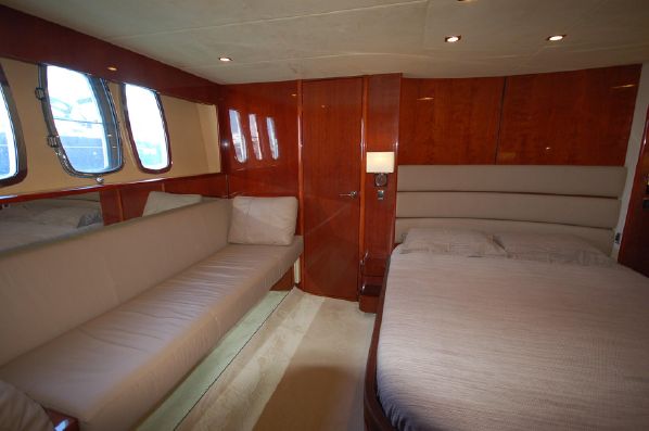 foto: 6 Fairline Squadron 68