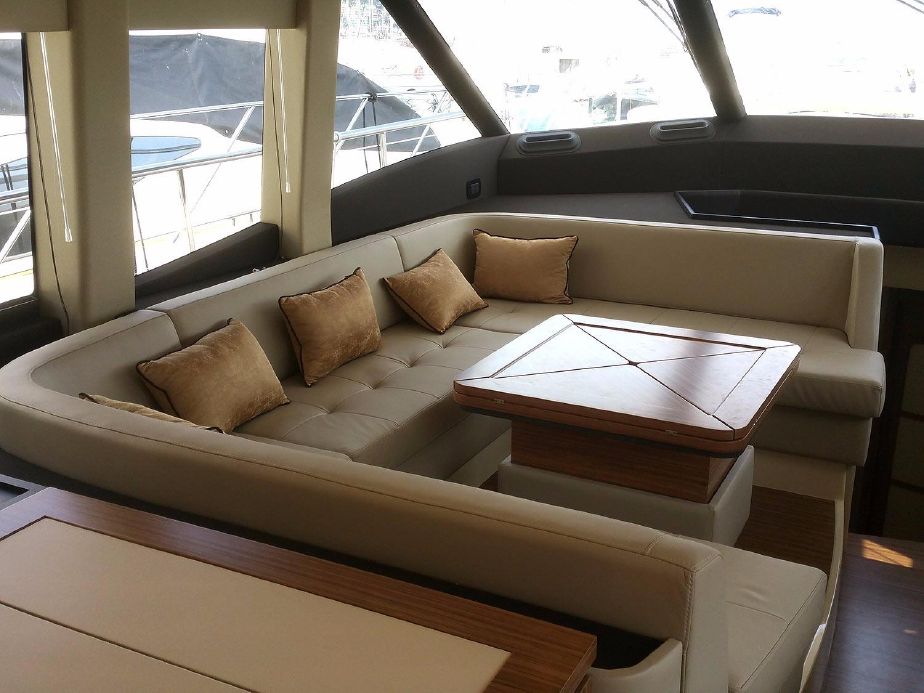 foto: 8 Azimut Magellano 53