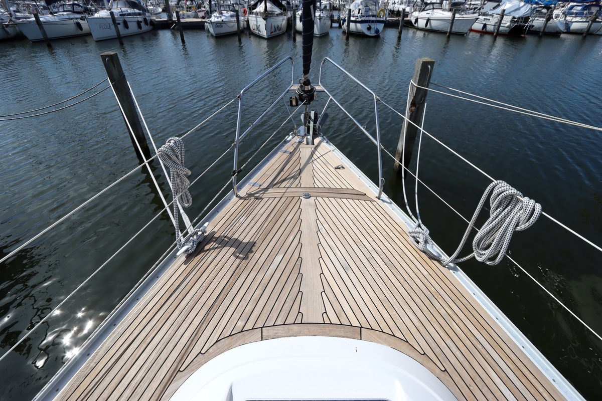 foto: 19 Bavaria  38-3 Cruiser