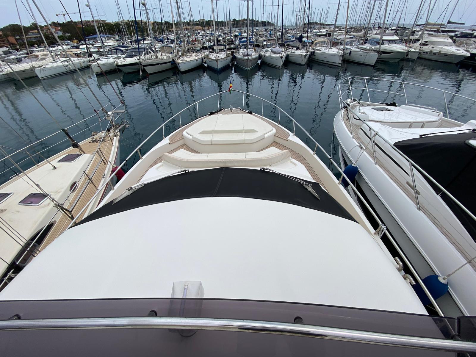 foto: 4 Ferretti 550